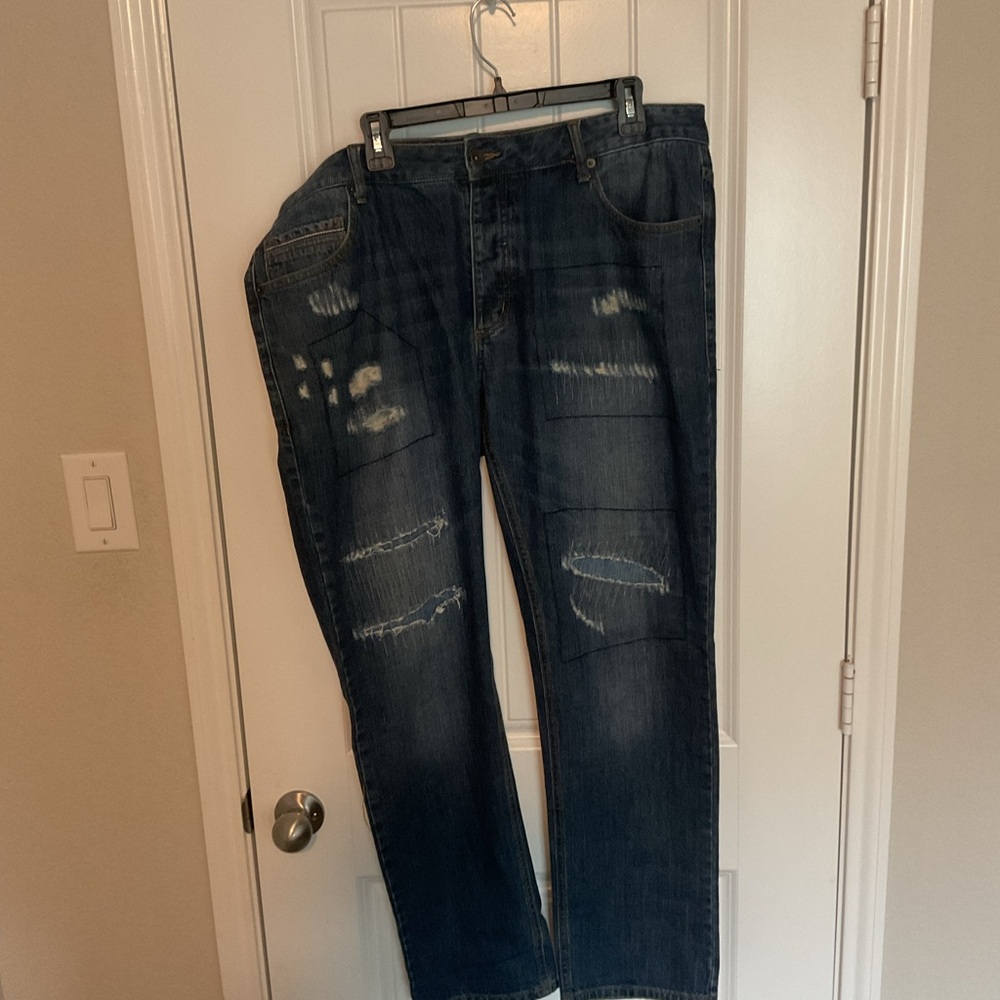 Sun + Stone Men's Relaxed Dark Blue Distressed Jeans
